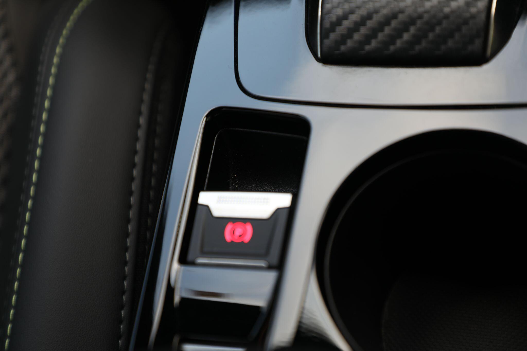 Large vehicle image